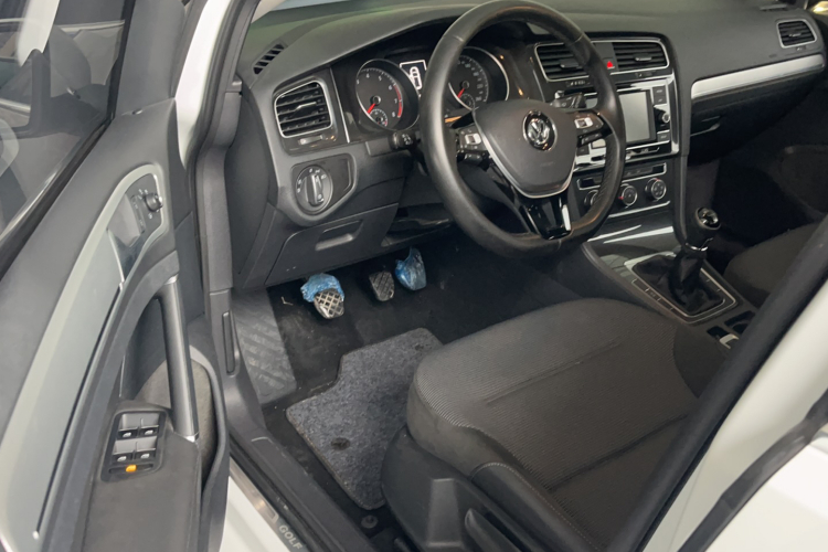 大众 高尔夫 2018款 230TSI 手动舒适型中控内饰7001