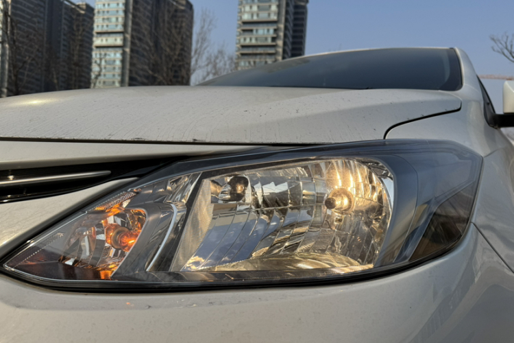 丰田 威驰FS 2019款 1.5L 手动锋驰版局部细节36