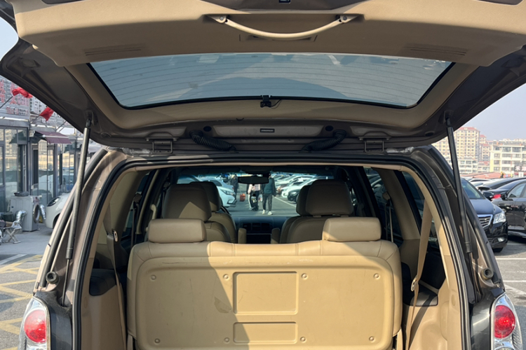 别克GL8 2014款 2.4L 行政版局部细节23