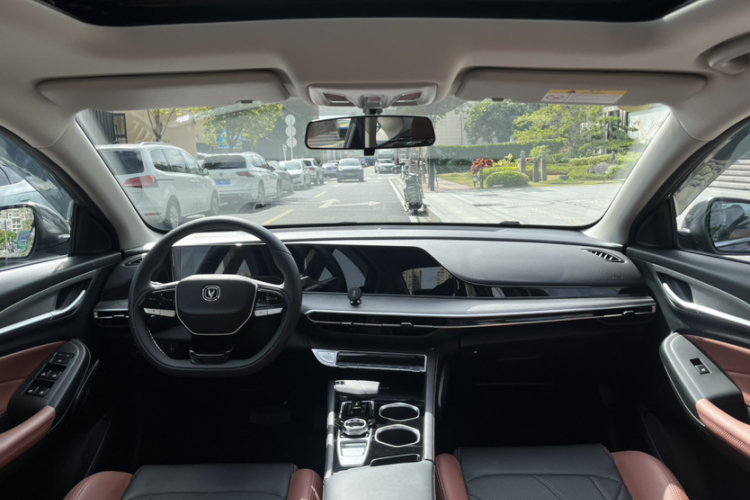 长安 逸动 2024款 PLUS 蓝鲸NE 1.4T GDI DCT高能版中控内饰7002