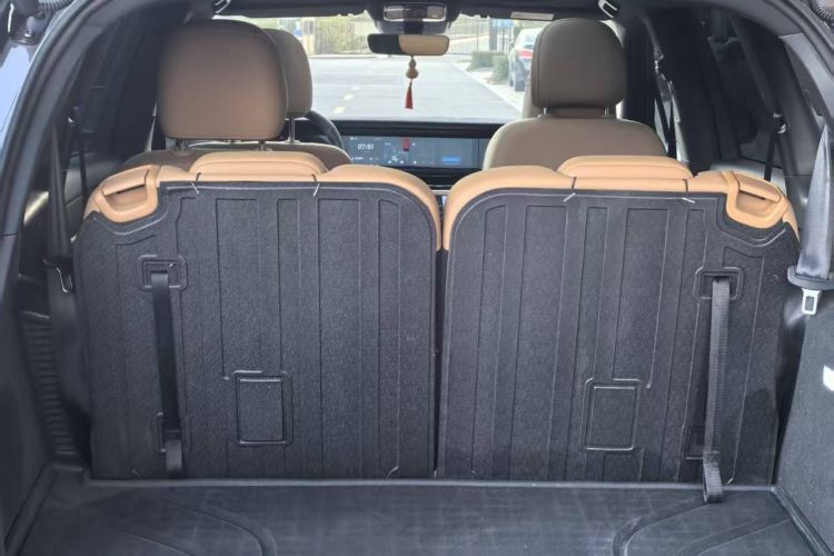 理想汽车 理想ONE 2021款 增程6座版中控内饰7009