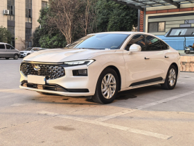 福特 蒙迪欧 2023款 EcoBoost 180 舒雅型