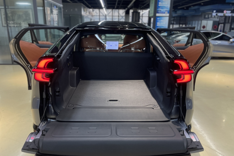 长安启源E07 2025款 增程 四驱 39kWh Max智驾版车身外观6008