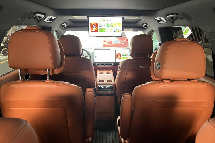 理想汽车 理想L9 2022款 Max中控内饰7007