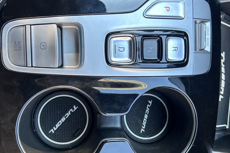 现代 2021款 途胜L 1.5T DCT LUX尊贵版局部细节18