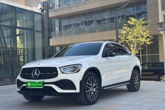 奔驰GLC轿跑 2023款 GLC 260 4MATIC 轿跑SUV