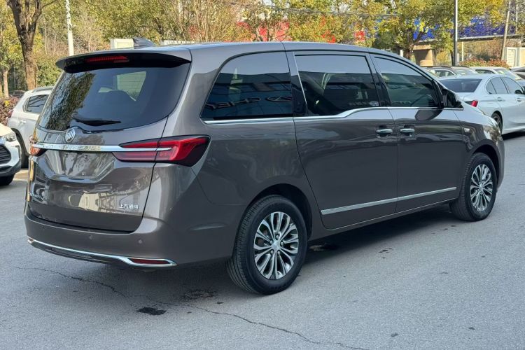 别克GL8 2022款 陆上公务舱 652T 豪华型车身外观6003