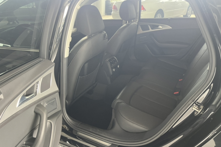 奥迪A6L 2016款 45 TFSI quattro 运动型中控内饰7003