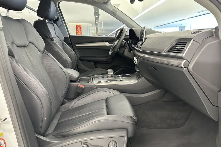 奥迪Q5L 2018款 45 TFSI 尊享运动型 国V中控内饰7006