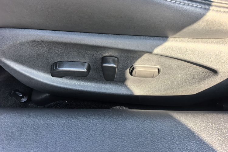 英菲尼迪Q50L 2018款 2.0T 逸享版 国VI中控内饰7007