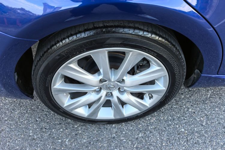 雷克萨斯IS 2015款 200t F SPORT车身外观6010