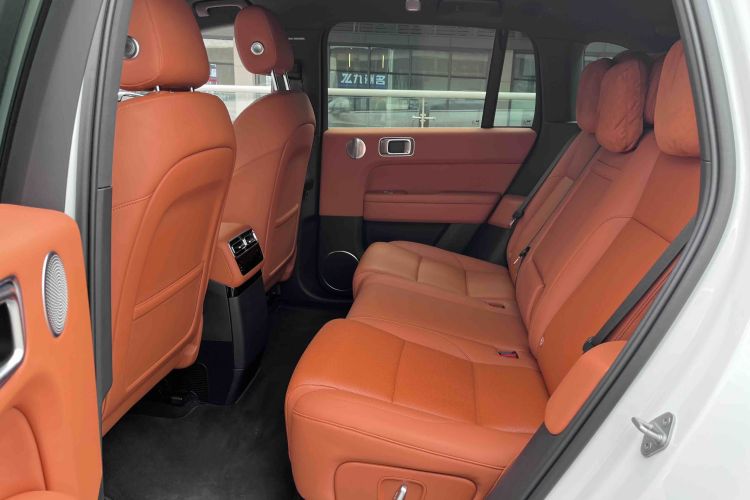 理想汽车 理想L6 2024款 Max中控内饰7008