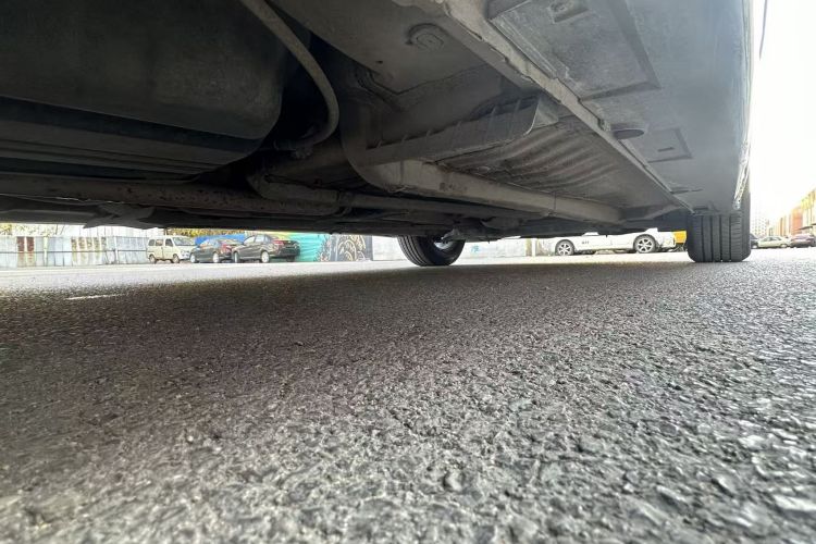 起亚K5 2014款 2.0L 手动GL局部细节9001