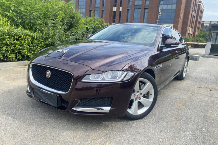 捷豹XFL 2020款 XFL 2.0T P200 两驱精英版局部细节36