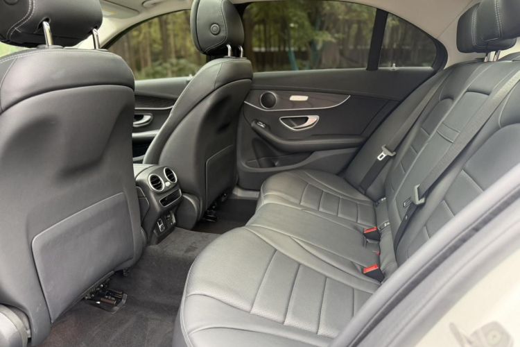 奔驰C级 2021款 C 200 L 时尚型运动版中控内饰7005