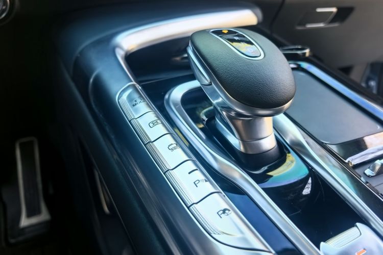 岚图汽车 岚图FREE 2021款 四驱标准增程专属豪华套装中控内饰7007