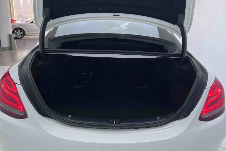 奔驰C级 2015款 改款 C 200 L 运动型中控内饰7005