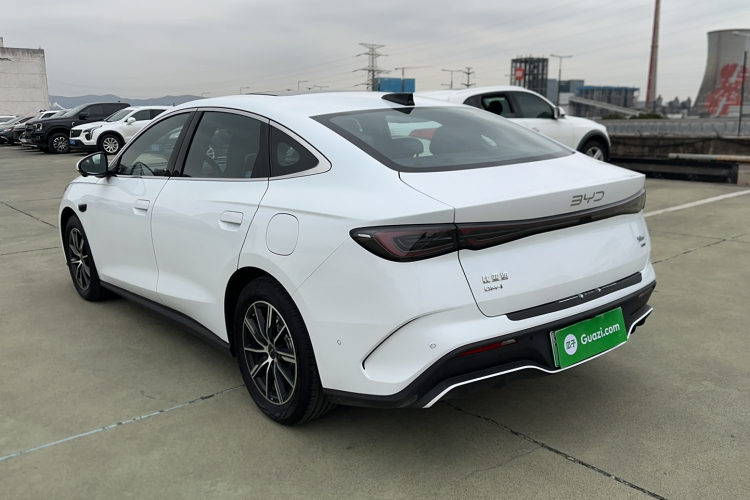 比亚迪 海豹06新能源 2025款 DM-i 智驾版 120KM尊荣型车身外观6007