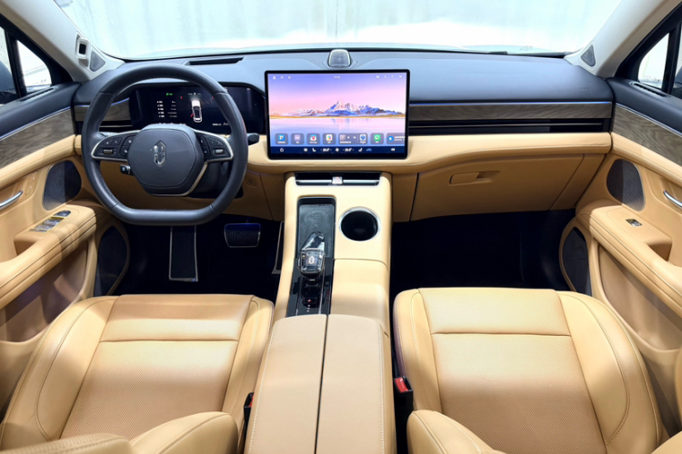 鸿蒙智行 问界M5 2022款 增程四驱旗舰版中控内饰7001