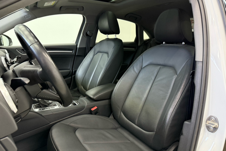 奥迪A3 2019款 Limousine 35 TFSI 风尚型 国VI中控内饰7003