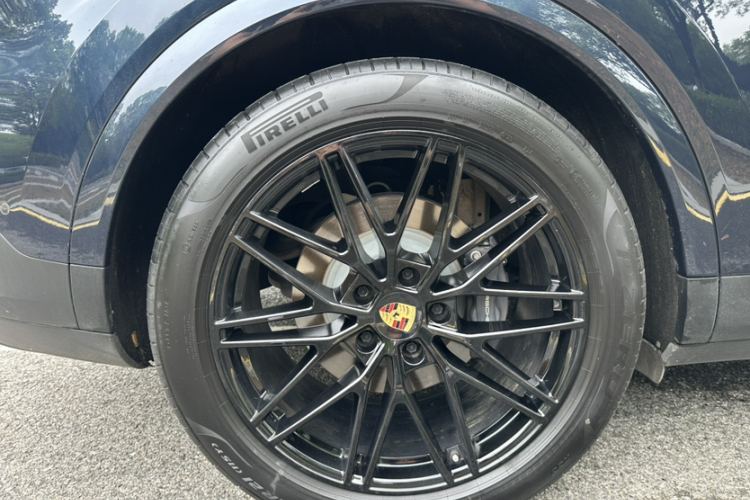 保时捷 2024款 Cayenne 3.0T车身外观6006