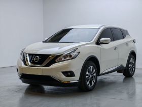 日产 楼兰 2021款 2.5L XE 两驱精英版