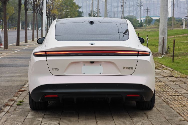 蔚来ET5 2024款 75kWh车身外观6007