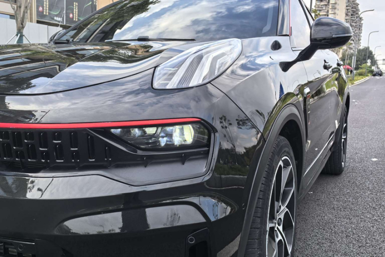 领克05 2022款 2.0TD 两驱耀Halo车身外观6008