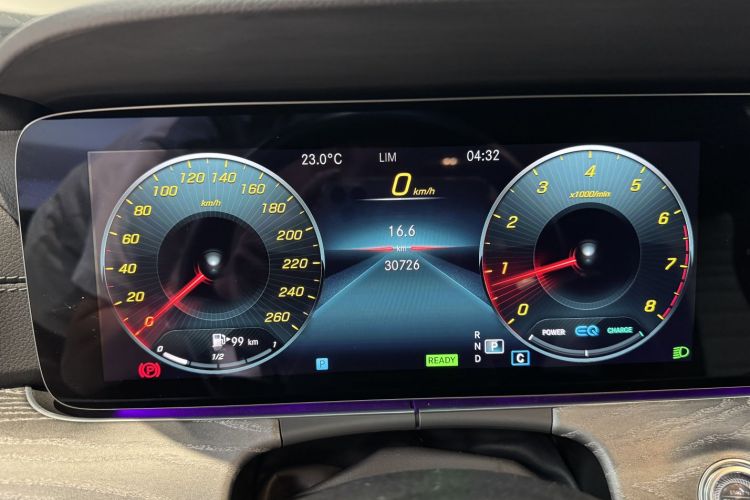 奔驰E级(进口) 2021款 E 260 轿跑车中控内饰15