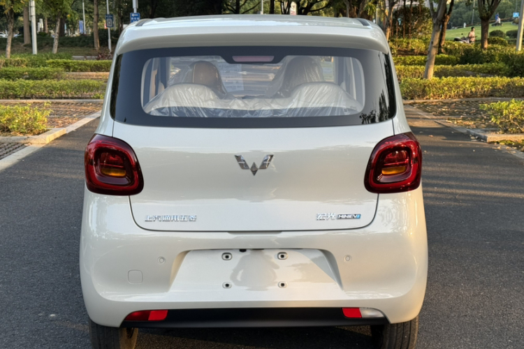五菱汽车 宏光MINIEV 2025款 四门版 进阶款车身外观6006