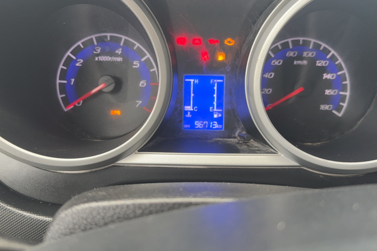 长安凯程 欧诺S 2014款 1.5L基本型中控内饰15