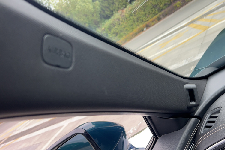 广汽传祺 传祺GS8 2022款 领航系列 2.0TGDI 两驱尊贵版（七座）中控内饰7008