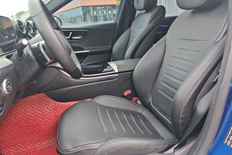 奔驰C级 2022款 改款 C 200 L 运动版中控内饰7015