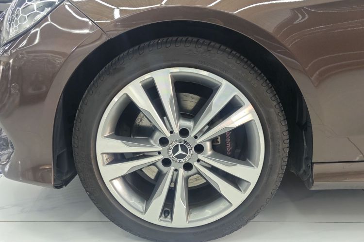 奔驰E级 2014款 改款 E 300 L 运动型车身外观6006