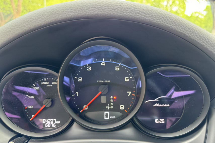 保时捷 2018款 Macan 2.0T中控内饰15