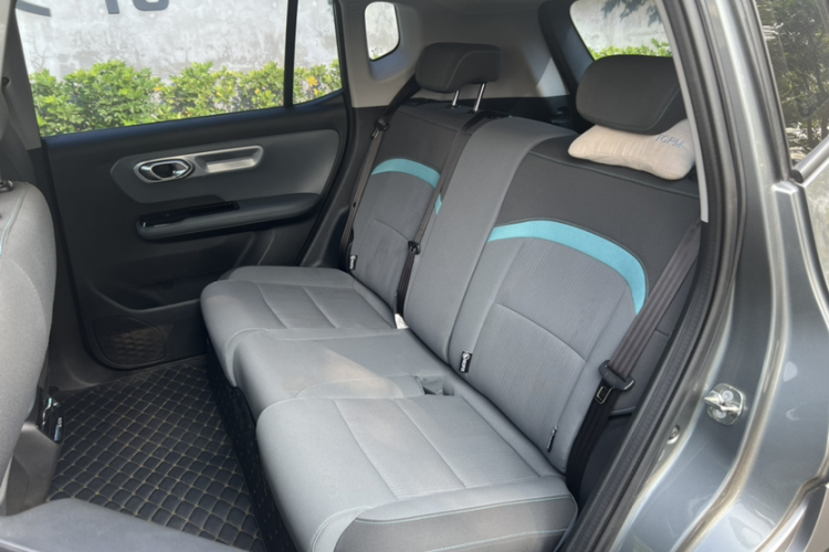 埃安 AION Y 2023款 Plus 510 乐享版中控内饰7006