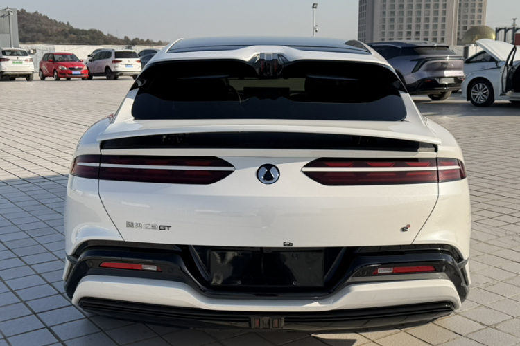 腾势Z9GT 2024款 1100四驱Max版车身外观6013