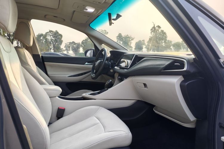 别克GL6 2019款 18T 6座精英型 国VI中控内饰7006