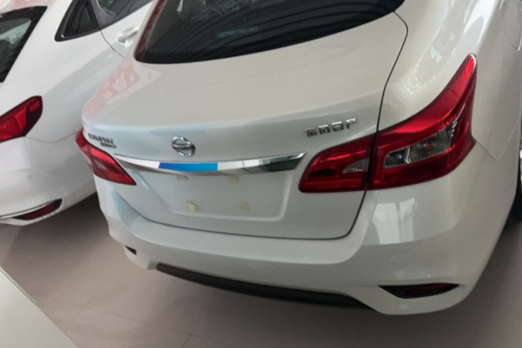 日产 轩逸 2024款 改款三 经典 1.6XE CVT舒适版车身外观6004