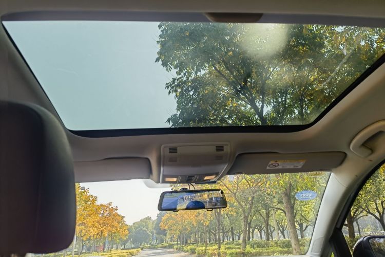 大众 高尔夫 2017款 1.6L 自动舒适百万辆纪念版局部细节22