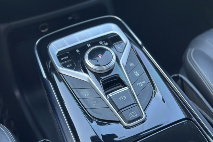 上汽大通MAXUS 大通G20 2021款 PLUS 2.0T 汽油自动尊雅版局部细节18