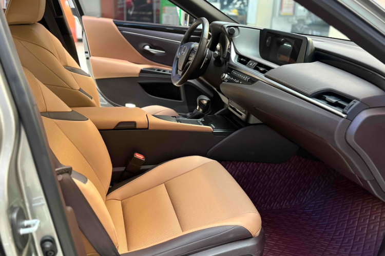 雷克萨斯ES 2020款 200 卓越版中控内饰7007