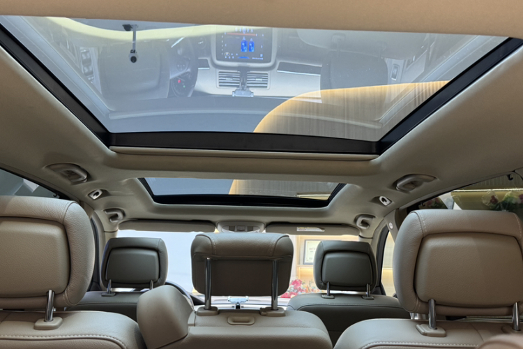 奔驰R级 2017款 R 320 4MATIC 商务型臻藏版局部细节57