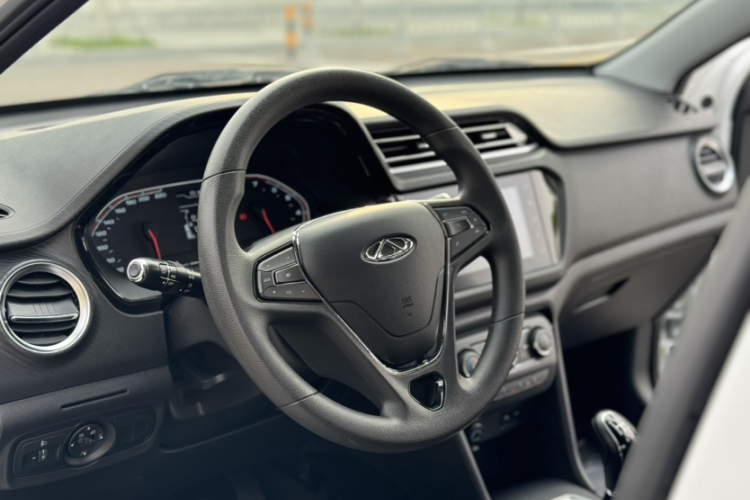 奇瑞 瑞虎3X 2020款 质享版 1.5L 手动豪华版中控内饰7003