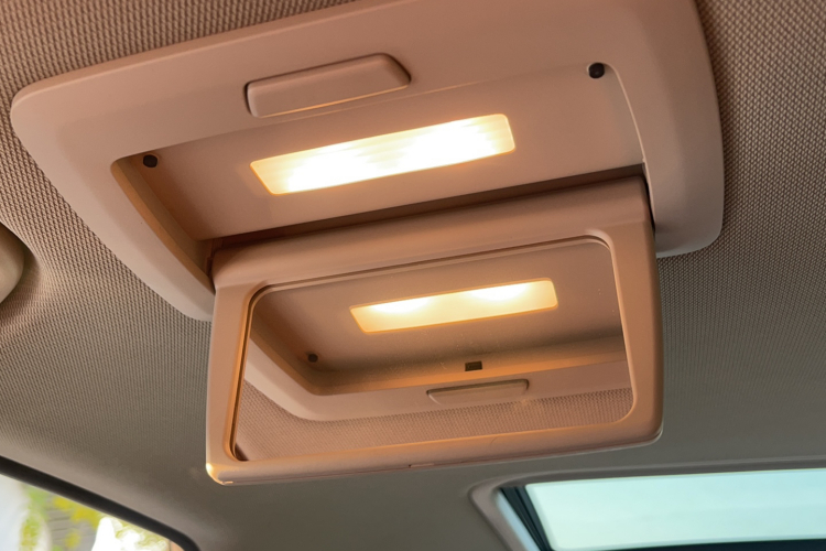 宝马3系 2018款 320Li 时尚型局部细节9003