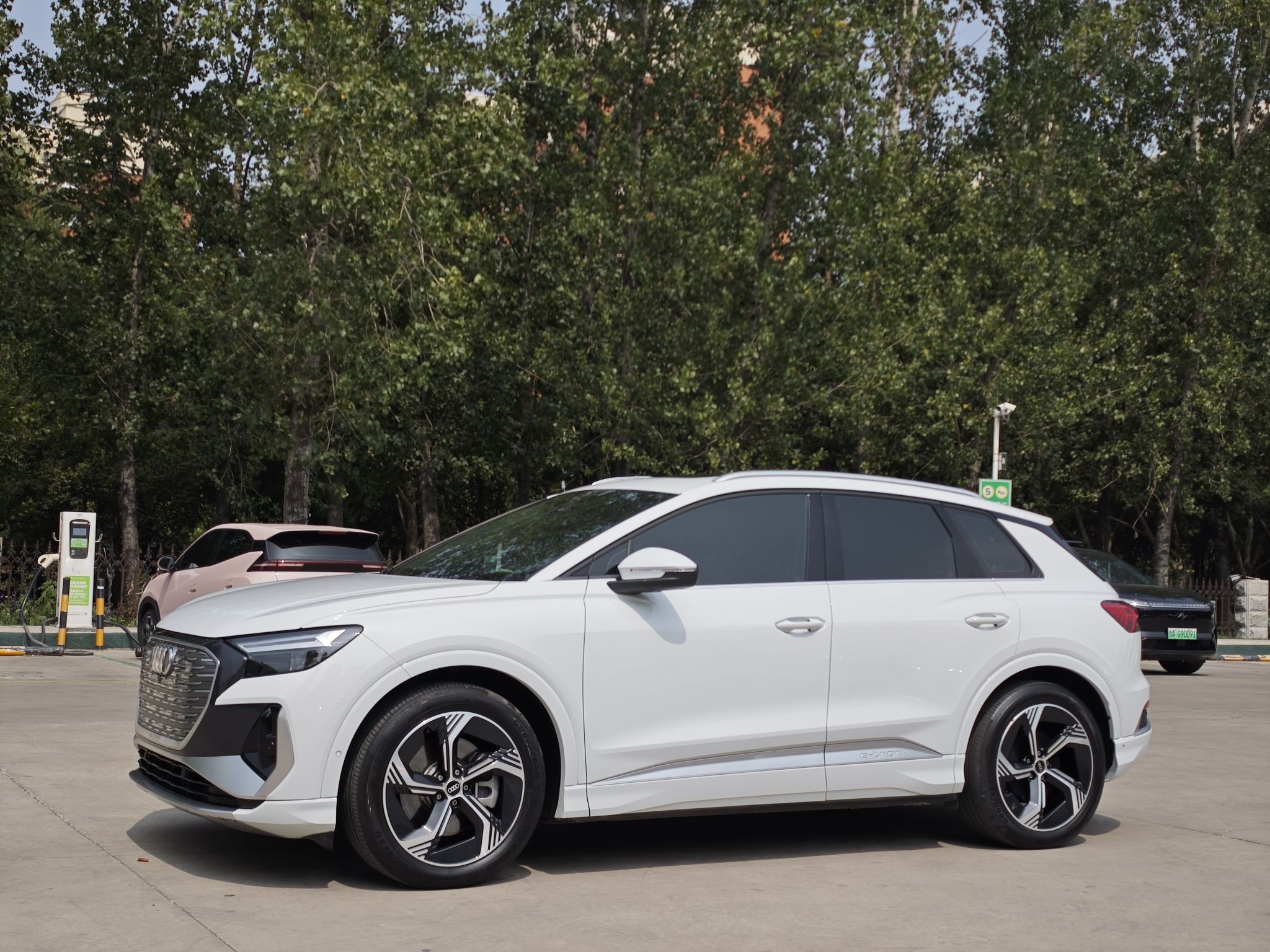 奥迪Q4 e-tron 2023款 40 e-tron 创境版