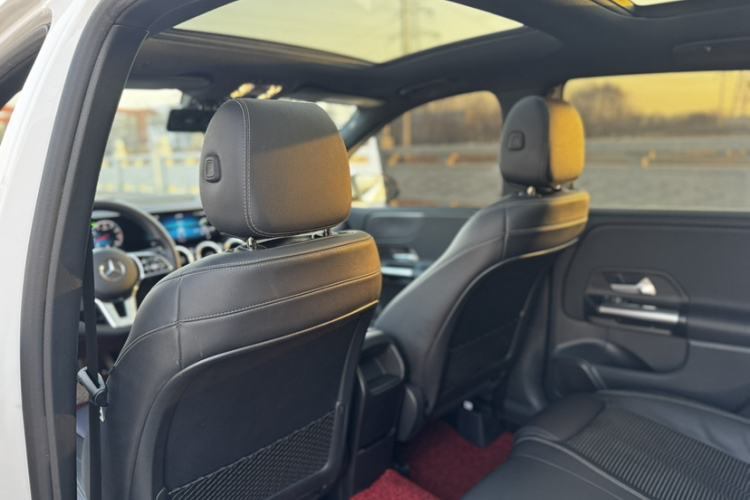 奔驰B级 2020款 B 200 动感型局部细节22