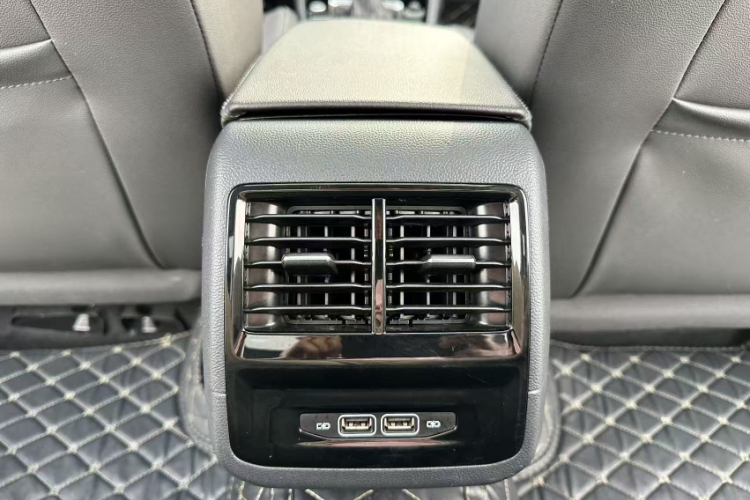 大众 速腾 2021款 200TSI DSG舒适智联版中控内饰7007