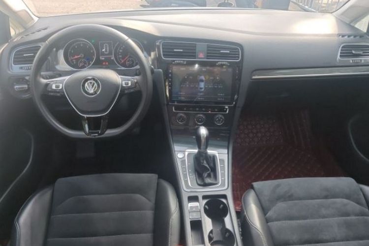 大众 高尔夫 2018款  230TSI 自动豪华型中控内饰7001