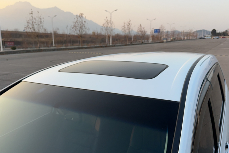 本田 奥德赛 2015款 2.4L 至尊版车身外观6010